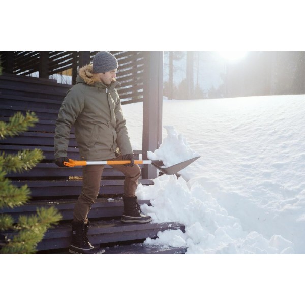 Фото - Лопата Fiskars SnowXpert (1062827)